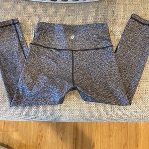 Lululemon crop leggings!